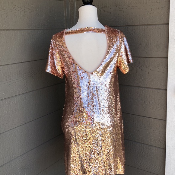 In Loom Sequin Low Back Dress - Picture 4 of 6